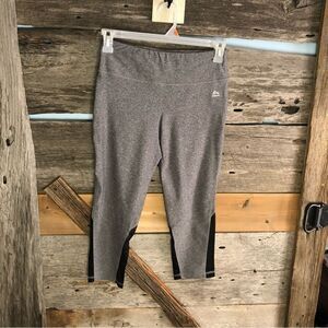 𝅺RBX Size Med Grey/Black Mesh Activewear Capri Pants